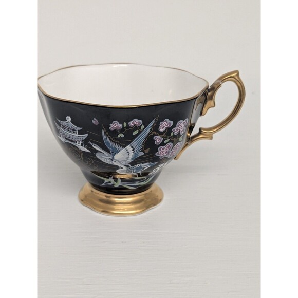 ROYAL ALBERT ORIENTAL TEA CUP SAUCER CHINOISERIE PAGODA HORSES BLACK GOLD *READ* - Picture 2 of 9